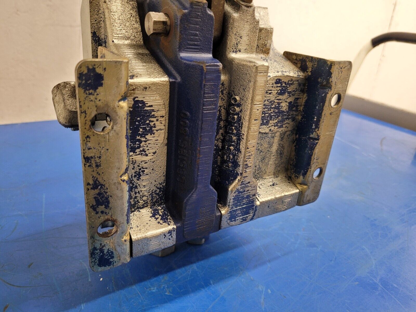 Hydraulic 2-Way 3 Body Control Valve Stack DB5195.800 VPL244-29A