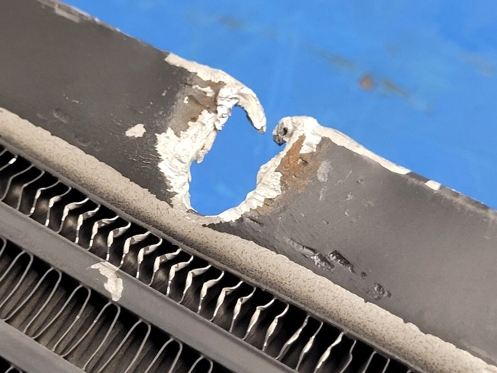 American Cooling Systems Hydraulic Oil Cooler Radiator 24714AM Damaged Mounts G