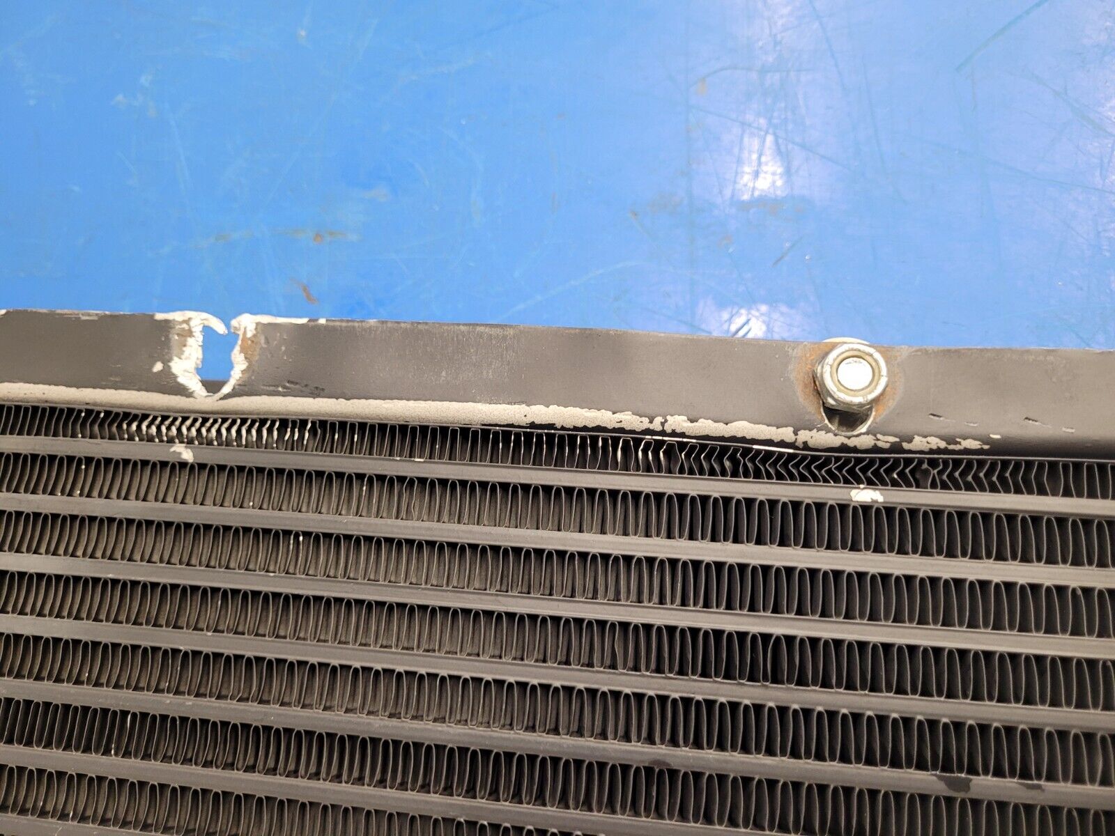 American Cooling Systems Hydraulic Oil Cooler Radiator 24714AM Damaged Mounts G