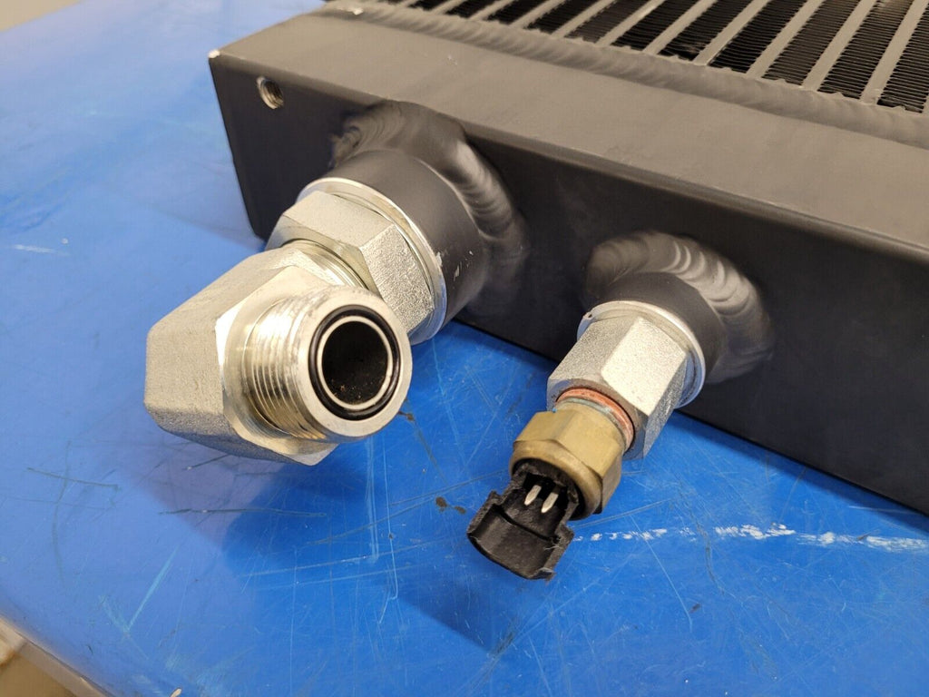 American Cooling Systems Hydraulic Oil Cooler Radiator 24714AM Damaged Mounts G