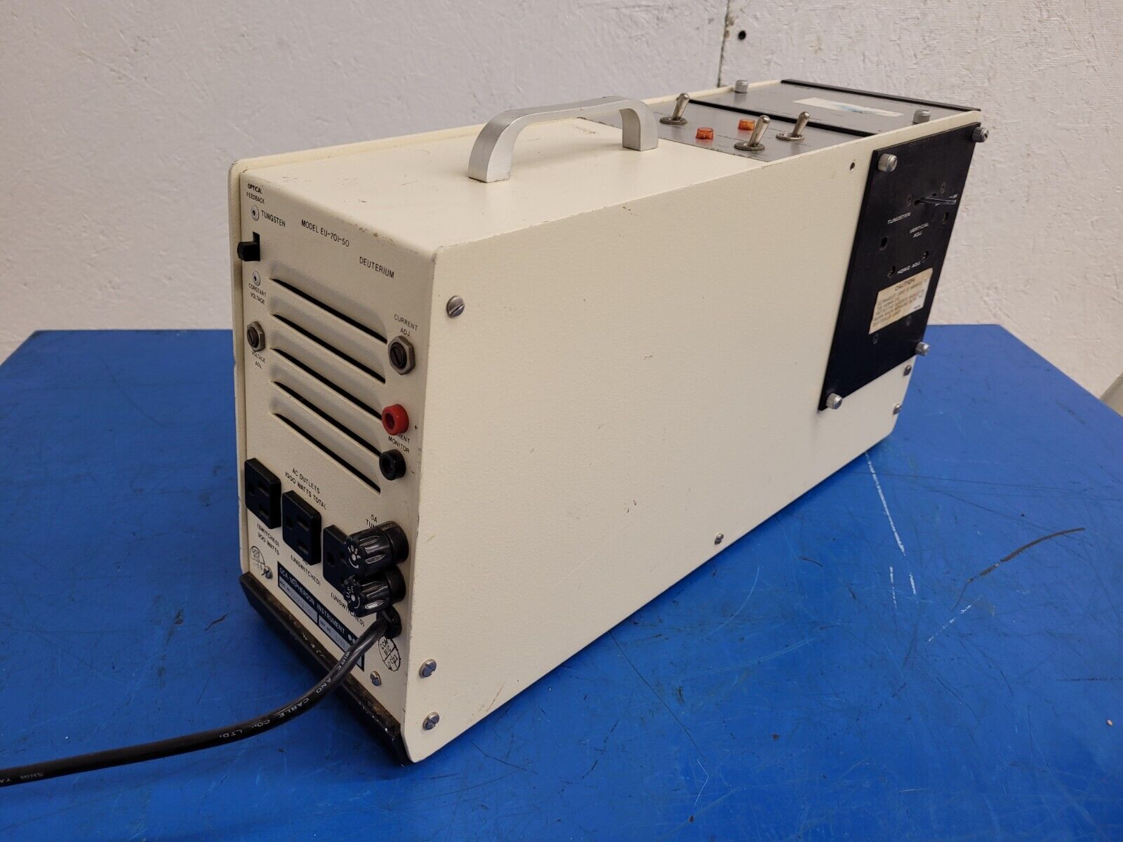 GCA McPherson Instrument Tungsten Deutrium Light Source EU-701-50 w/ Filters