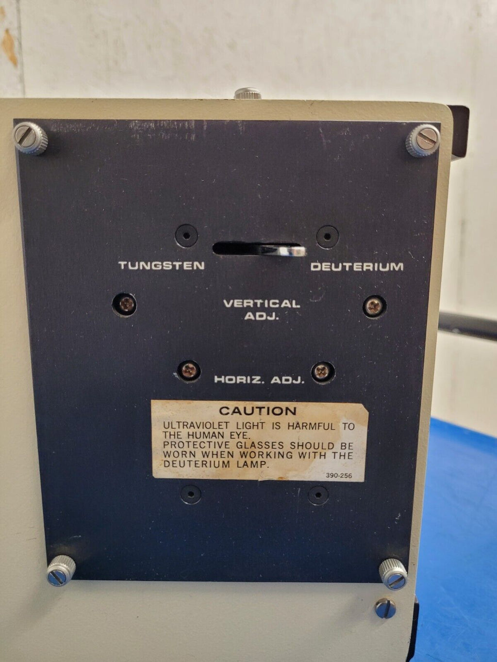 GCA McPherson Instrument Tungsten Deutrium Light Source EU-701-50 w/ Filters