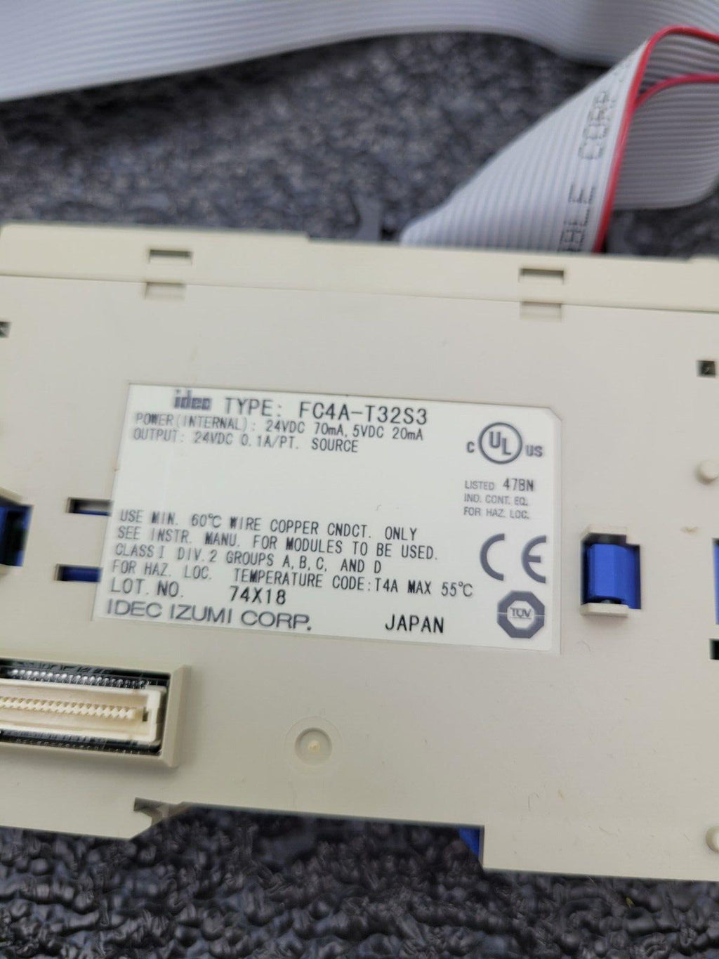 FC4A-D40S3-DS828 CPU PLC Idec FC4A-HPC3 Communication Module Gateway, cables