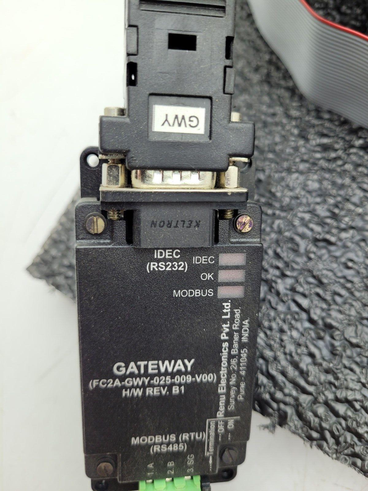 FC4A-D40S3-DS828 CPU PLC Idec FC4A-HPC3 Communication Module Gateway, cables