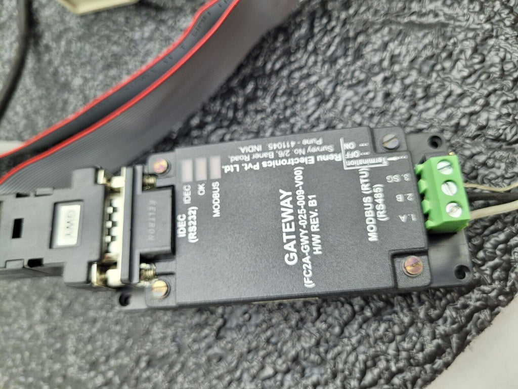 FC4A-D40S3-DS828 CPU PLC Idec FC4A-HPC3 Communication Module Gateway, cables