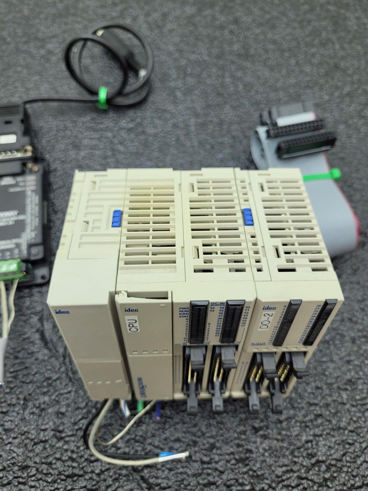 FC4A-D40S3-DS828 CPU PLC Idec FC4A-HPC3 Communication Module Gateway, cables