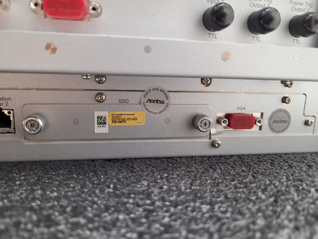 Anritsu MT8821C Wireless Radio Communication Analyzer LTE UE OTA Loaded 6GHz