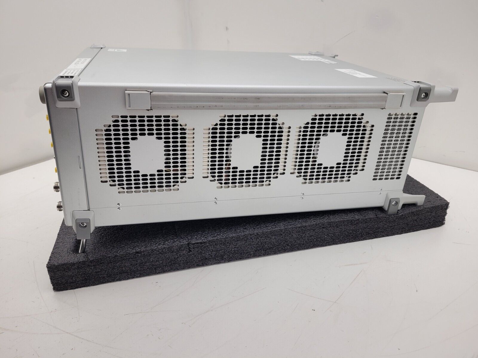 Anritsu MT8821C Wireless Radio Communication Analyzer LTE UE OTA Loaded 6GHz