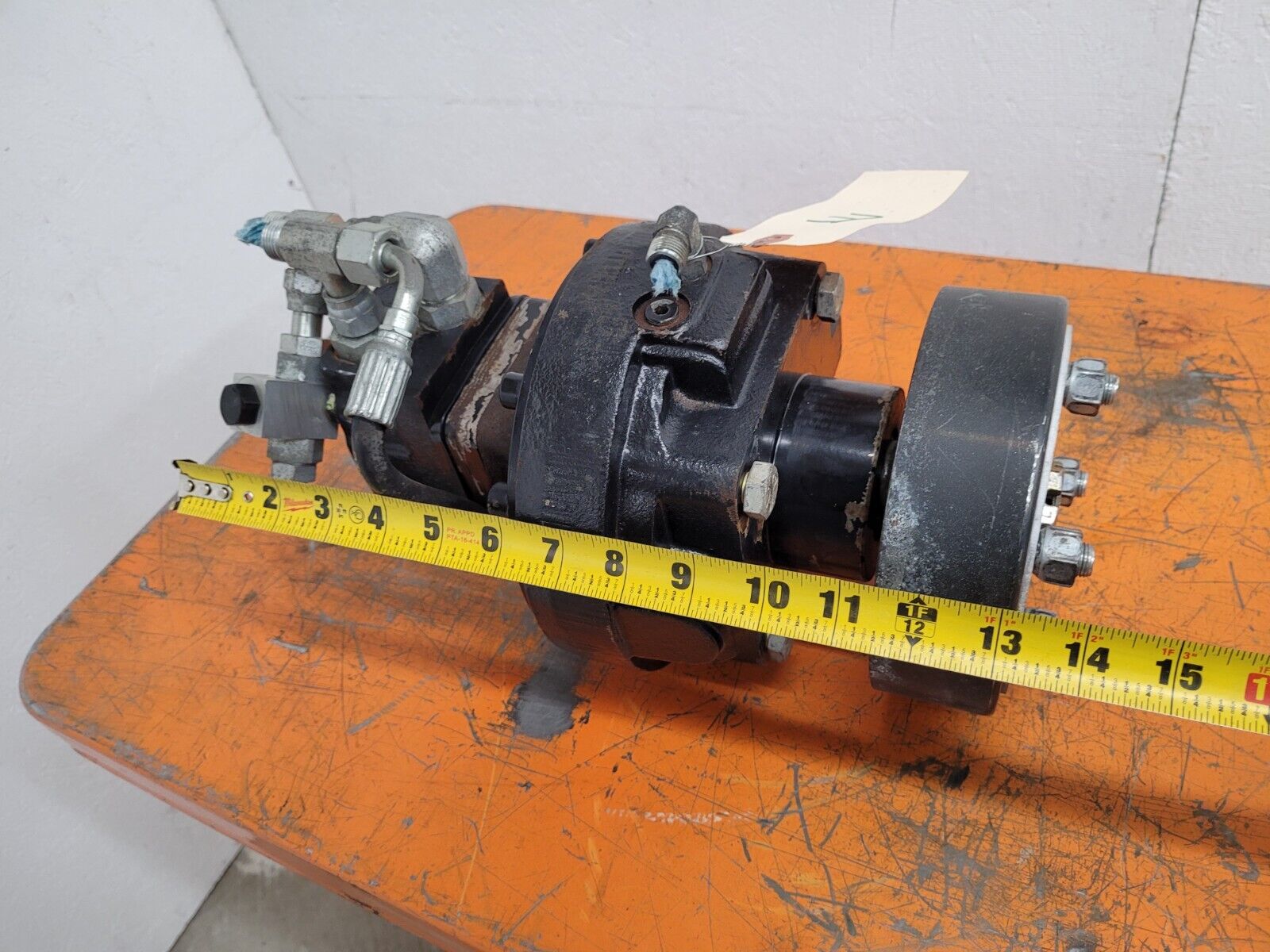 White Drive Products HB Hydraulic Wheel Drive Motor With Holding Brake Unit E