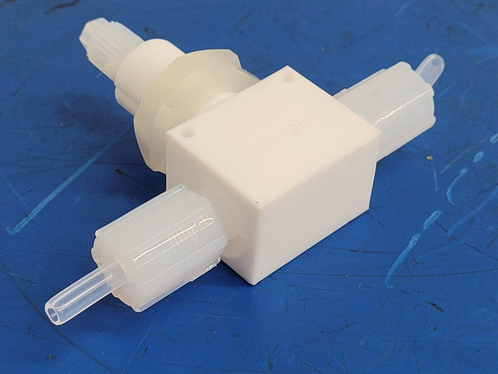 2x Entegris Fluoroware NV410-04F-1  Manual Regulator Valve 1/4" Flaretek Fitting