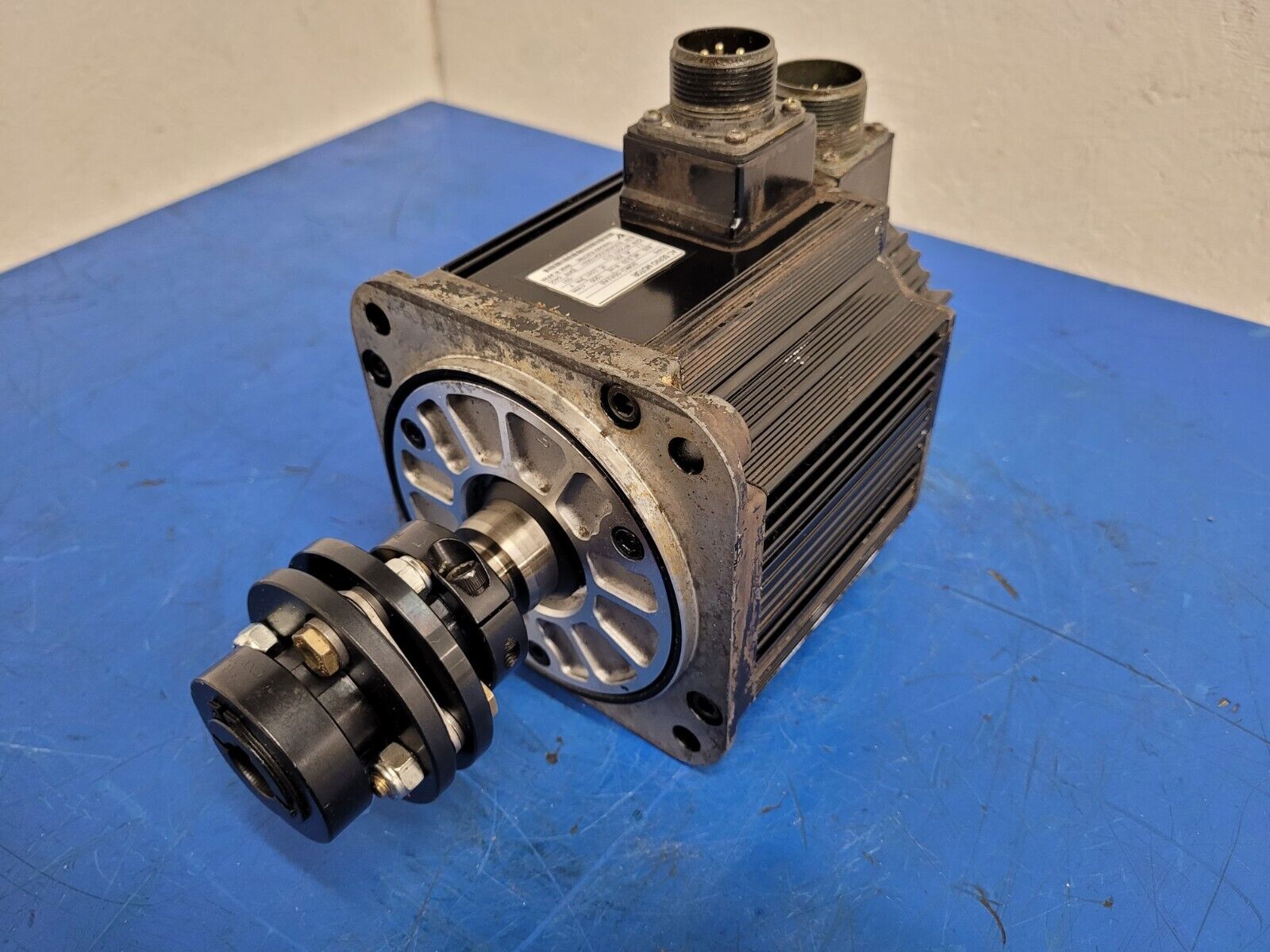 HAAS AC Servo Motor YASKAWA SGMG-09A2AB 2005 VF-2SS Working Pull Unit D