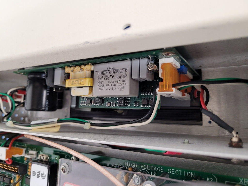 Zygo New View 100 Electronics Enclosure 6300-0112-14 Green Light Powers On.