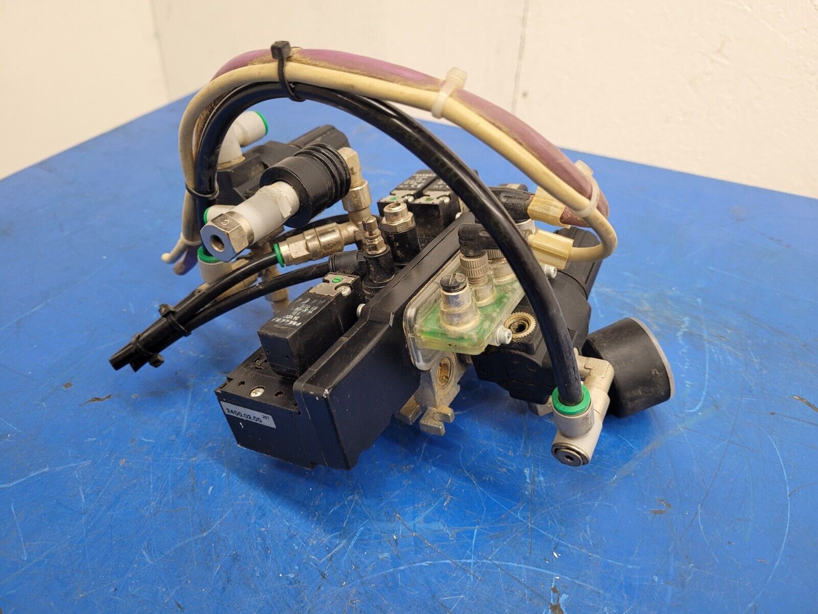 Pneumax Pneumatic Solenoid 2 Valve Manifold 2400.04.01 24VDC 145 PSI OBS518.A