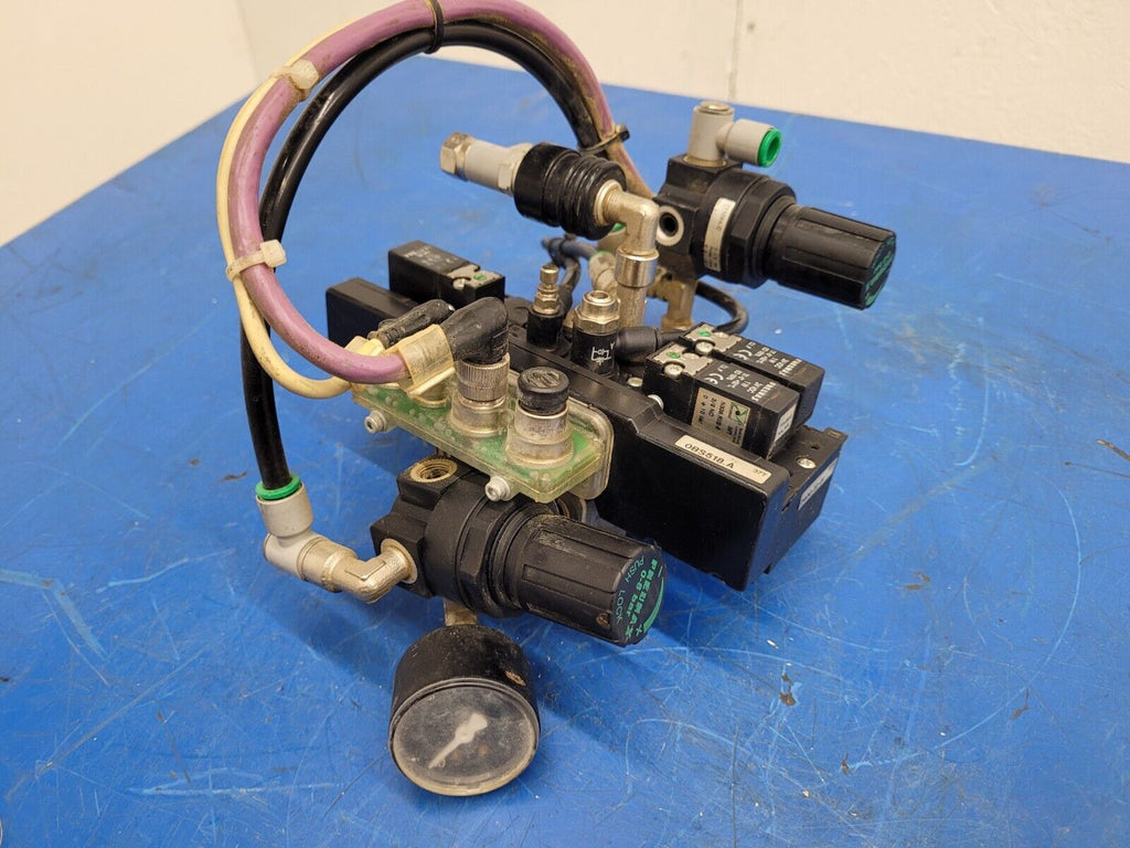 Pneumax Pneumatic Solenoid 2 Valve Manifold 2400.04.01 24VDC 145 PSI OBS518.A