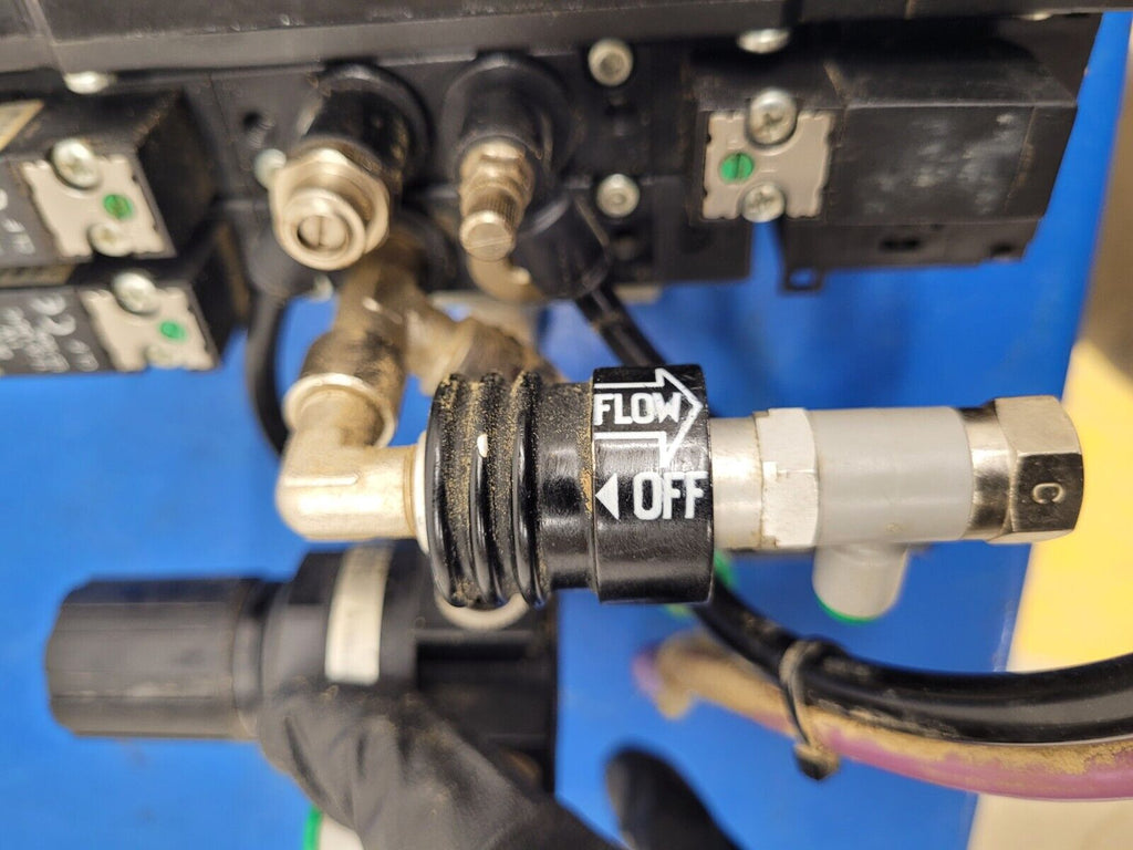 Pneumax Pneumatic Solenoid 2 Valve Manifold 2400.04.01 24VDC 145 PSI OBS518.A