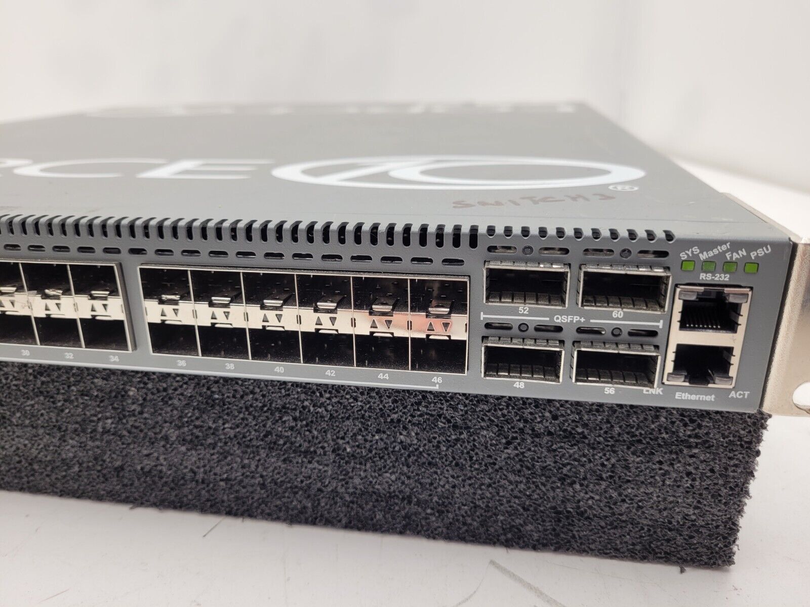 Dell Force10 S4810P Network Switch w/ Rack Ears Power on tested green lights.