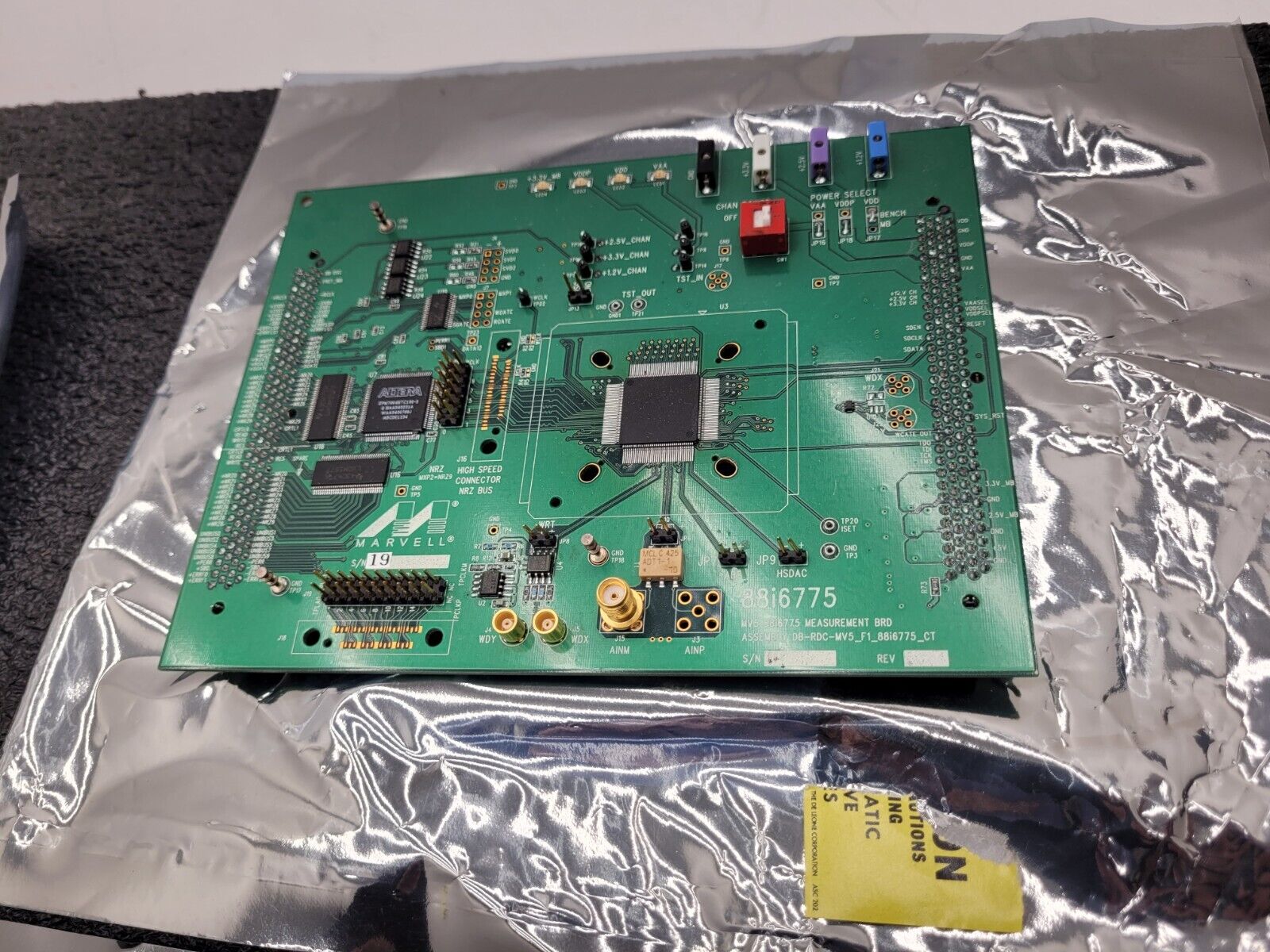 Marvell MV5 Motherboard w/ daughter boards Vertex II Pro XC2VP50 88C8800-A2