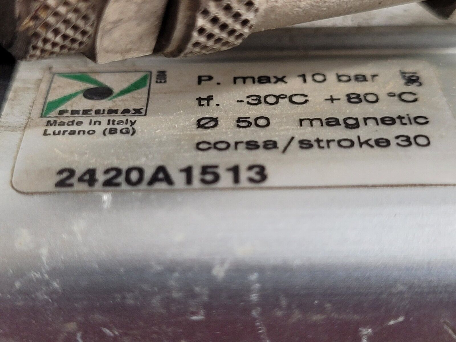 Pneumax Pneumatic Dual Cylinder Actuator w/ Adjustable stops 2420A1513