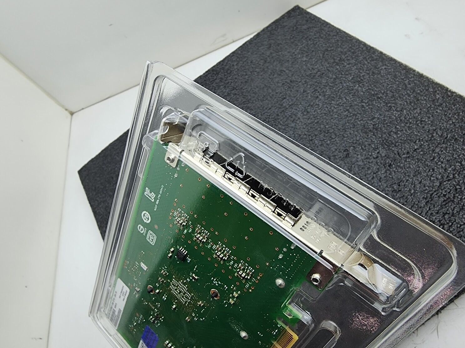 Intel X710-DA4 FH Quad Port 10Gb/s PCI-E 3.0 x8 Ethernet Adapter X710DA4FHBLK