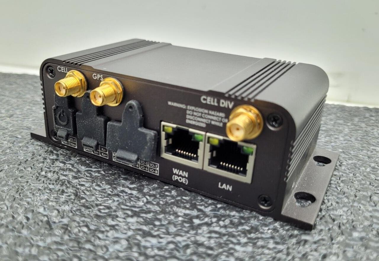 Microhard IPn4Gii-NA 4G LTE Dual SIM Dual Ethernet Serial USB Gateway POE
