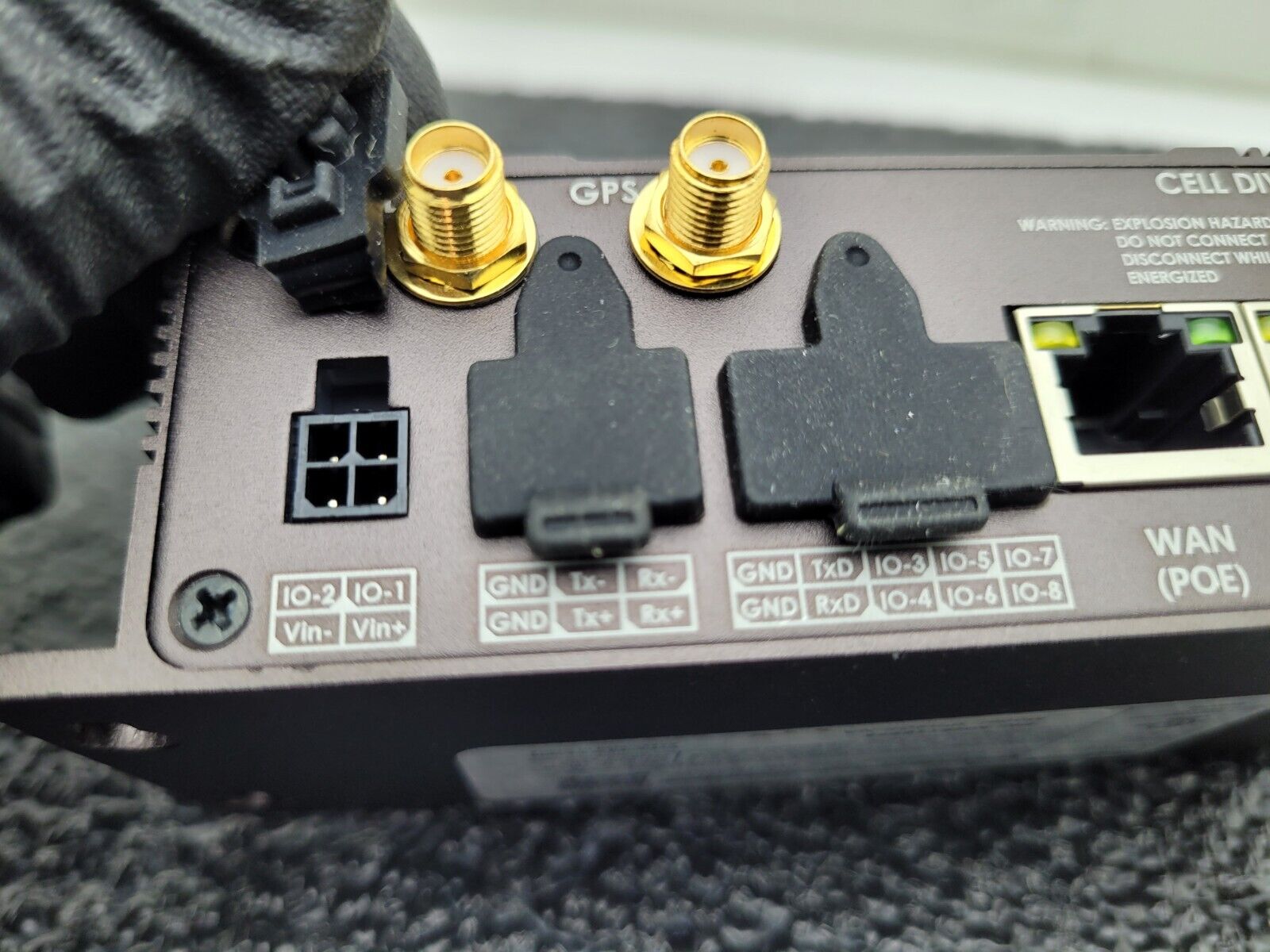 Microhard IPn4Gii-NA 4G LTE Dual SIM Dual Ethernet Serial USB Gateway POE