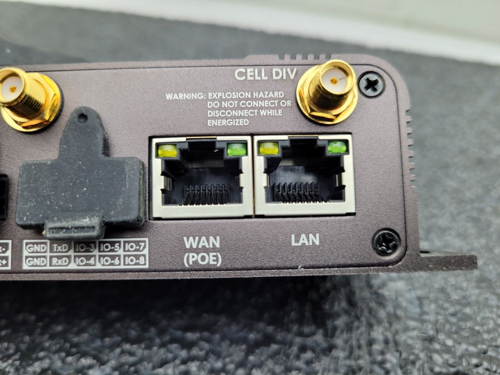 Microhard IPn4Gii-NA 4G LTE Dual SIM Dual Ethernet Serial USB Gateway POE