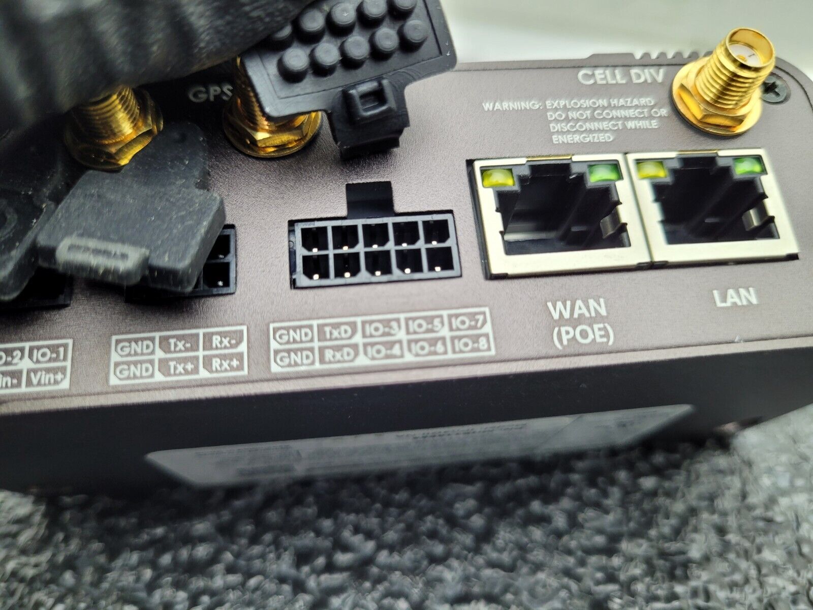 Microhard IPn4Gii-NA 4G LTE Dual SIM Dual Ethernet Serial USB Gateway POE
