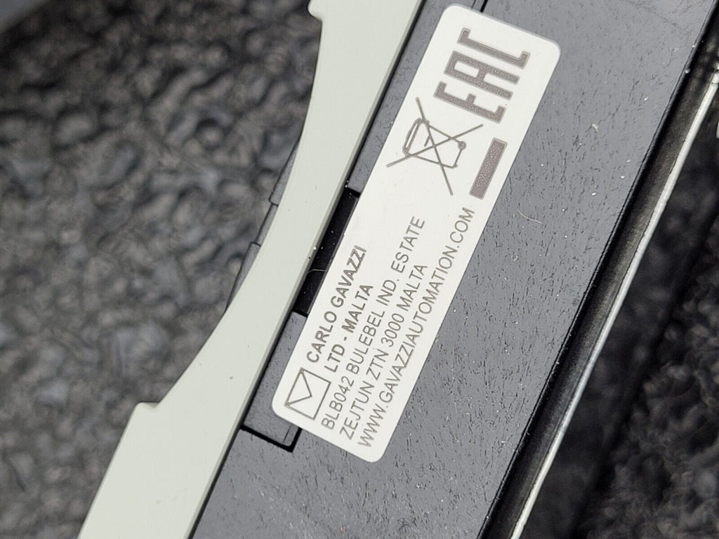 Carlo Gavazzi Relay + Heatsink Assembly RHS100 SSR RM 230V 25A DC IP NEW IN BOX