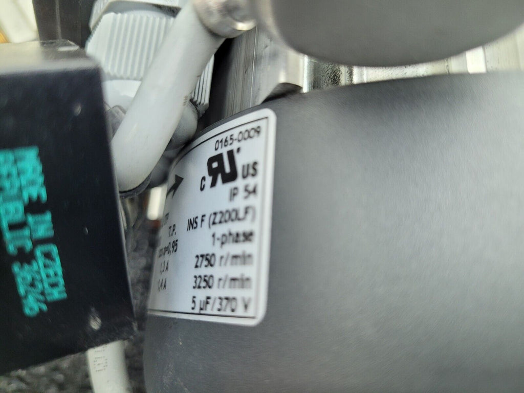 Thomas Picolino VTE3 Rotary Vane Vacuum Pump Compressor 230VAC 1PH w/ 4 Valves