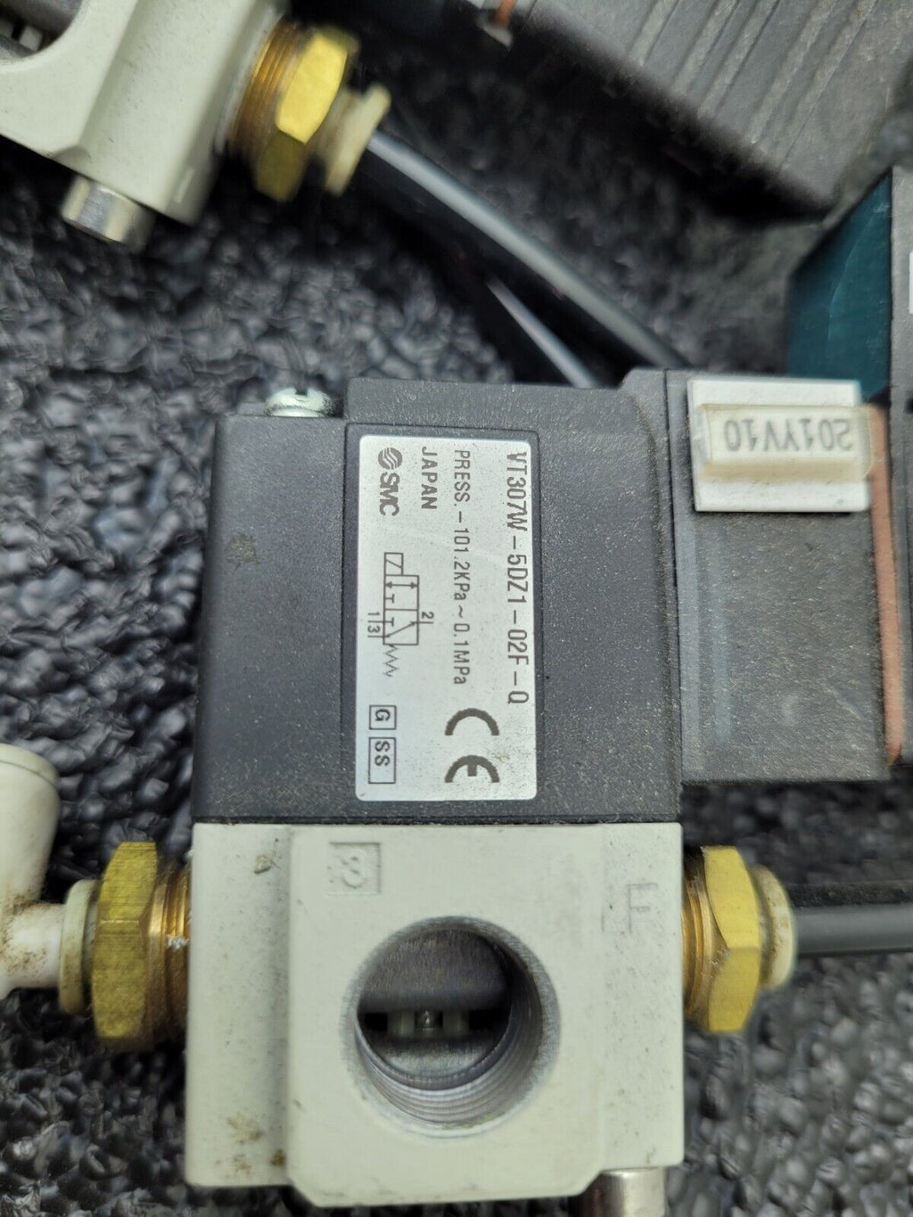 Thomas Picolino VTE3 Rotary Vane Vacuum Pump Compressor 230VAC 1PH w/ 4 Valves