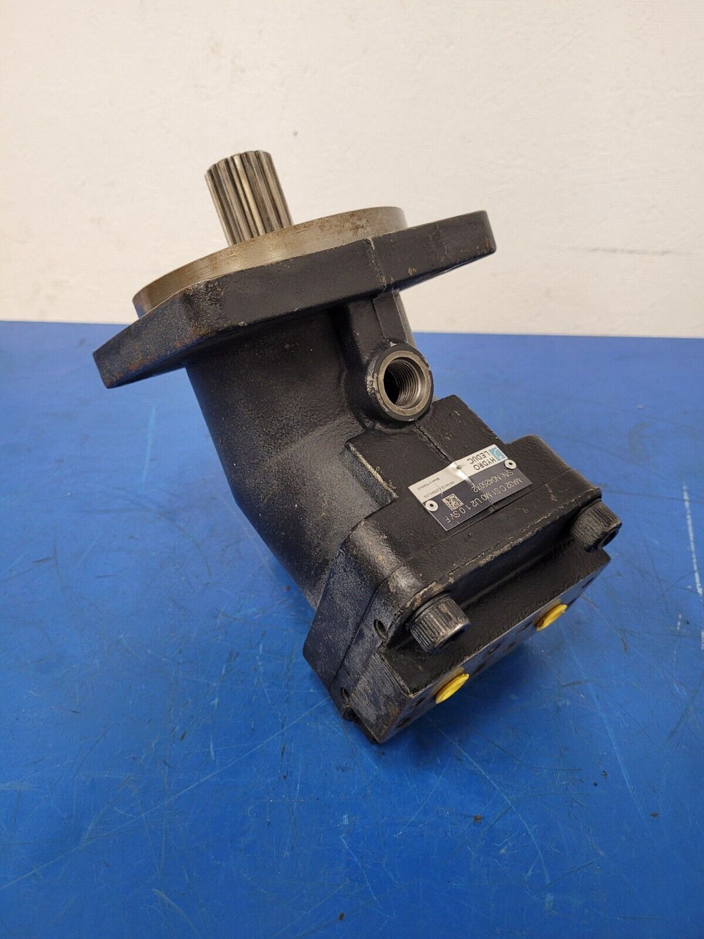Hydro Leduc MA32 Bent Axis Hydraulic Motor SAE C 14T Splined J498b Rear Ports B