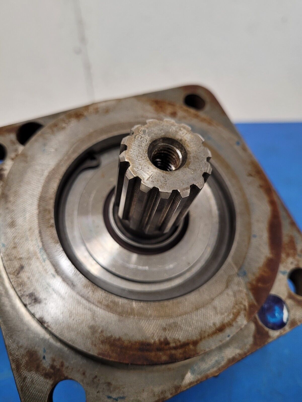 Hydro Leduc MA32 Bent Axis Hydraulic Motor SAE C 14T Splined J498b Rear Ports B