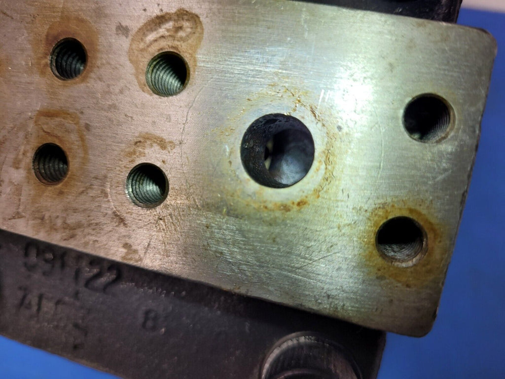 Hydro Leduc MA32 Bent Axis Hydraulic Motor SAE C 14T Splined J498b Rear Ports B