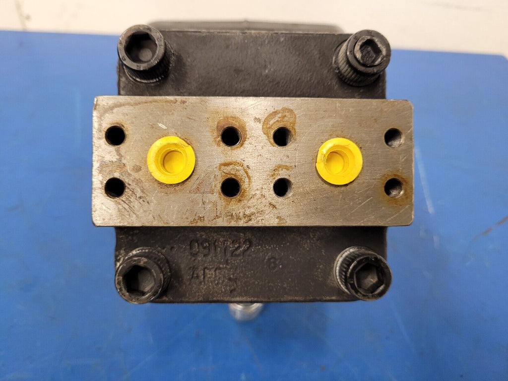 Hydro Leduc MA32 Bent Axis Hydraulic Motor SAE C 14T Splined J498b Rear Ports B