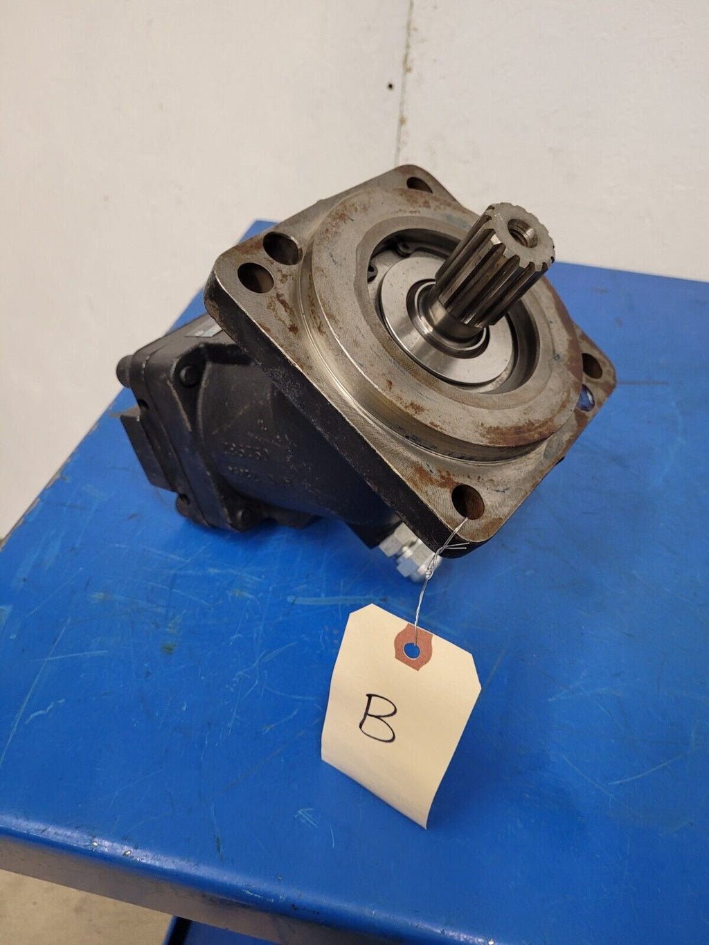 Hydro Leduc MA32 Bent Axis Hydraulic Motor SAE C 14T Splined J498b Rear Ports B