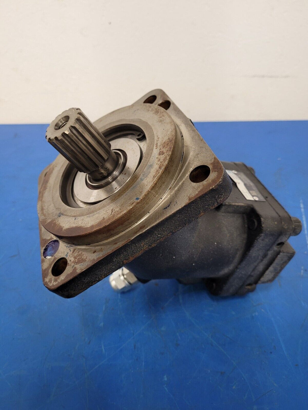 Hydro Leduc MA32 Bent Axis Hydraulic Motor SAE C 14T Splined J498b Rear Ports B