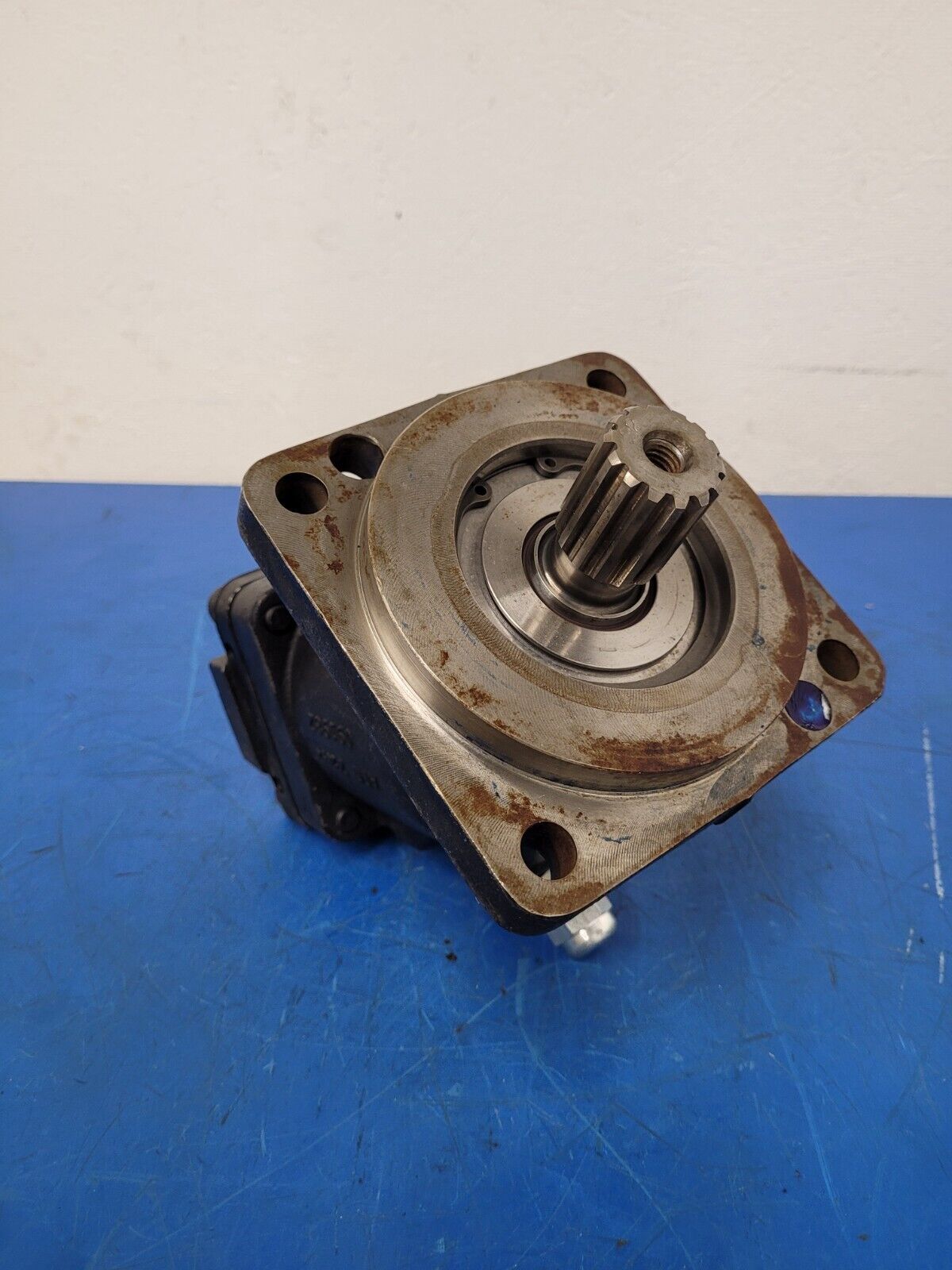 Hydro Leduc MA32 Bent Axis Hydraulic Motor SAE C 14T Splined J498b Rear Ports B