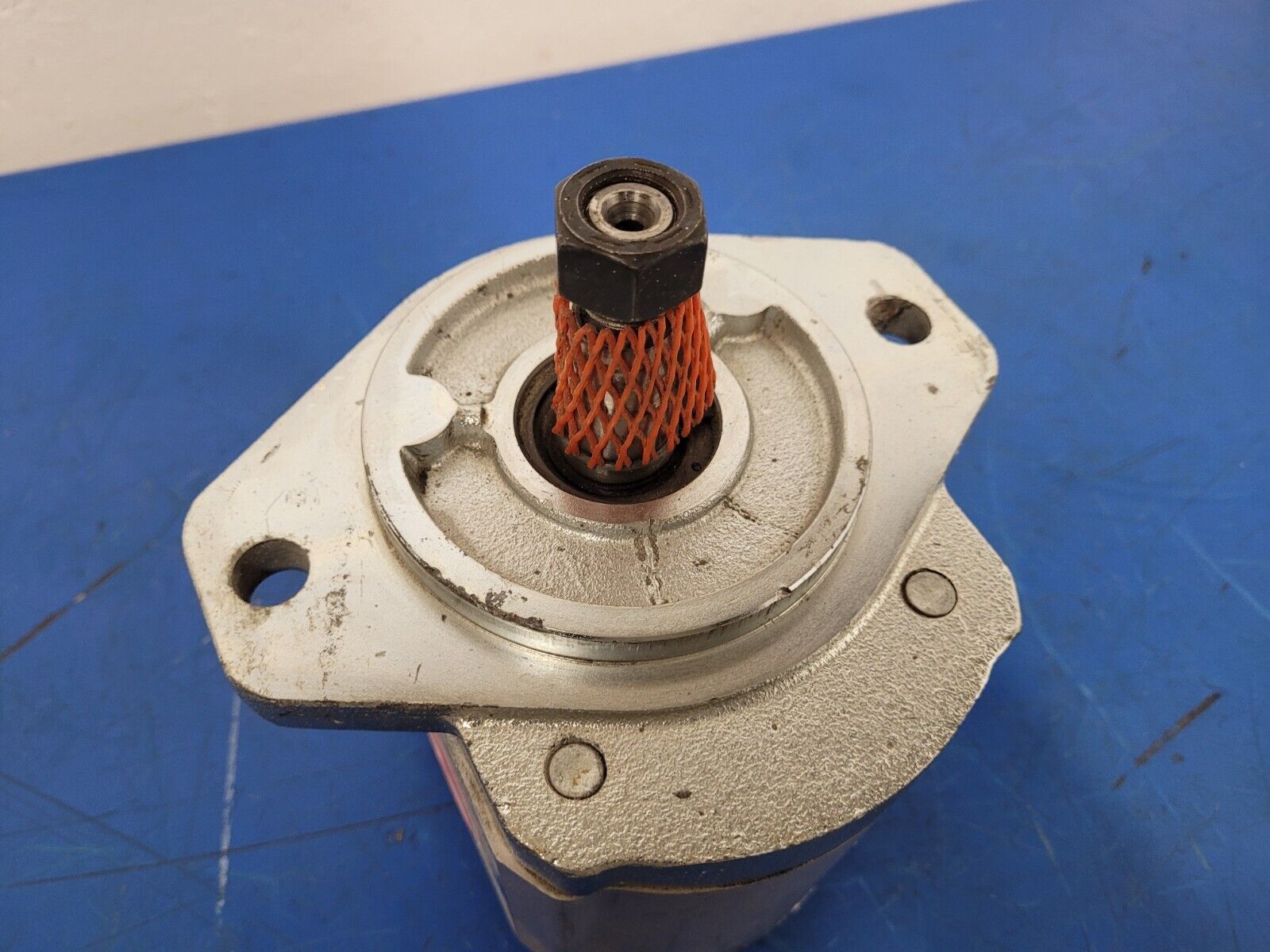 Haldex Barnes Gear Motor Hydraulic Pump 6400 1830510 New, has rust inside