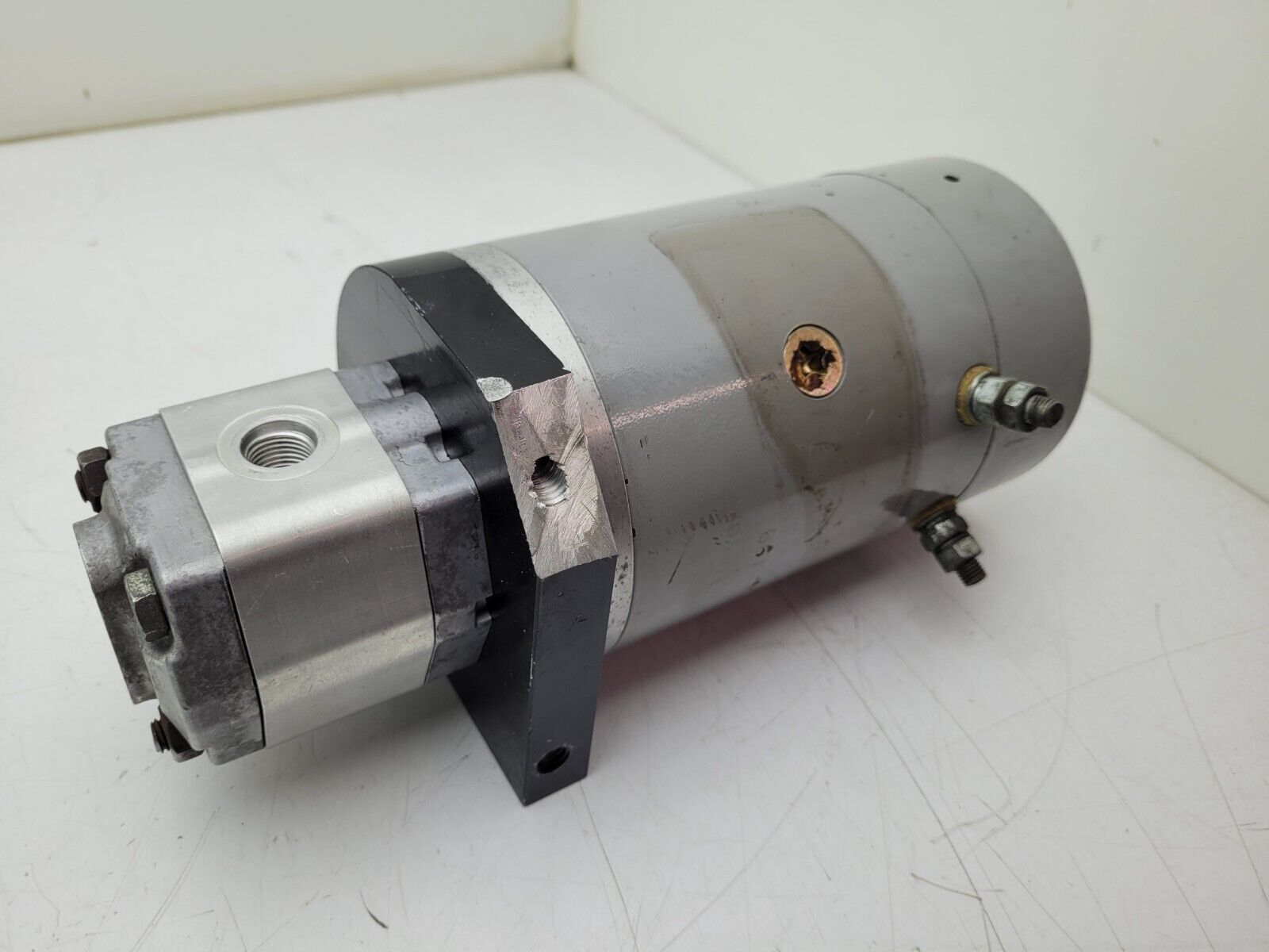 Lot of Surplus Center 12VDC Motor Driven Hydraulic Pumps GP-F1-16-T-A-2 71363
