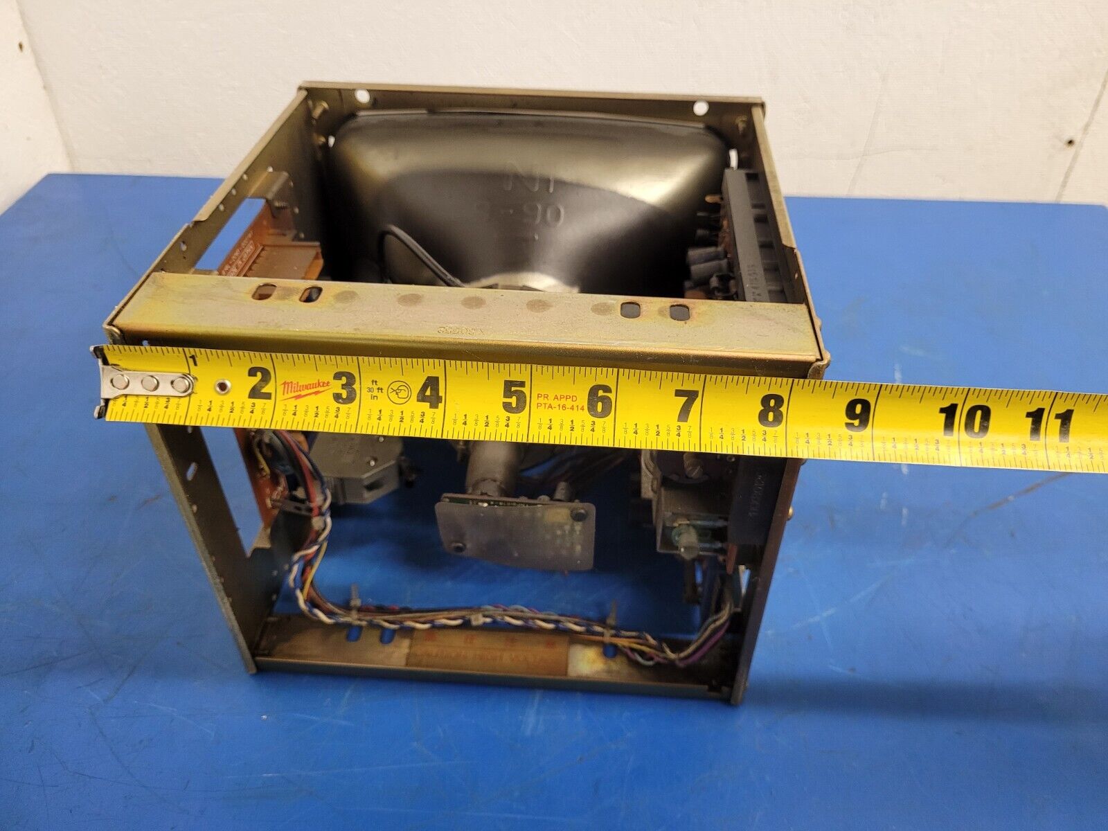 Matsushita CRT Monitor TR-9DK1 A61L-0001-0072 TBM81888 230BTB31 Unit A