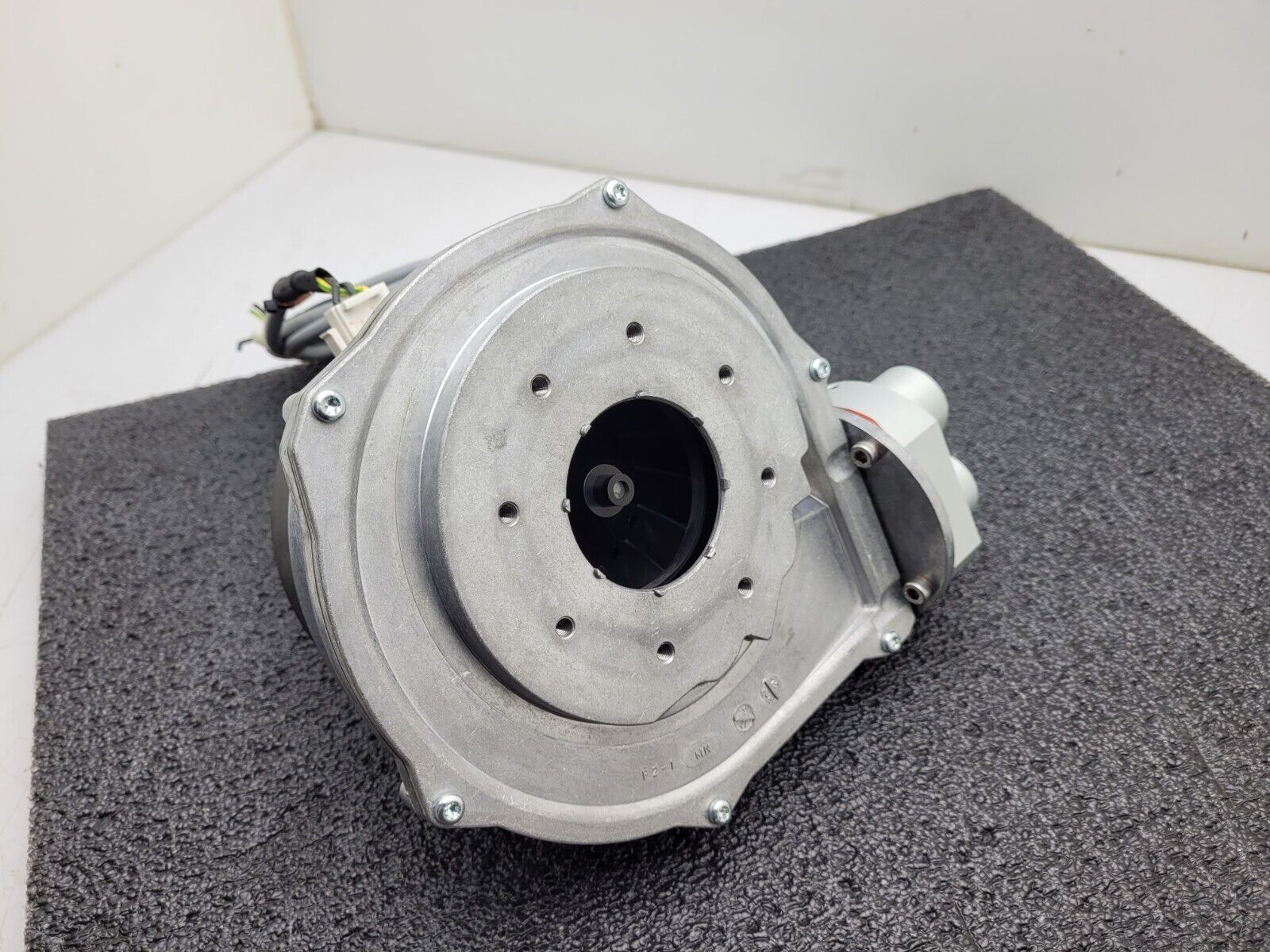 EBMPAPST RG128/1300-3612-020304-112 120VAC 90W  Centrifugal Blower Fan Twin Out