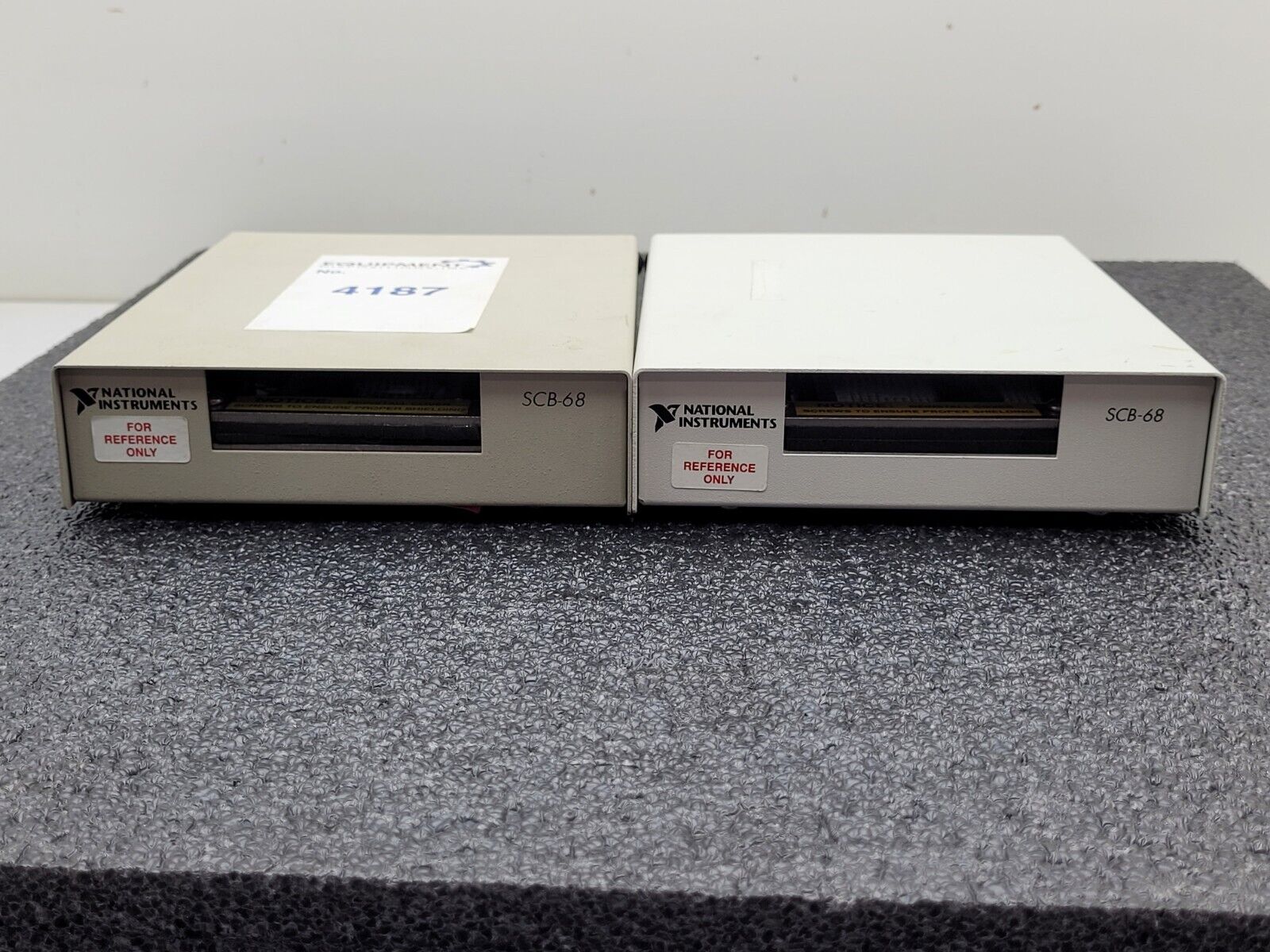 LOT OF 5 NI National Instruments SCB68 SCB69 183554C-01 & (2) 2M Cables