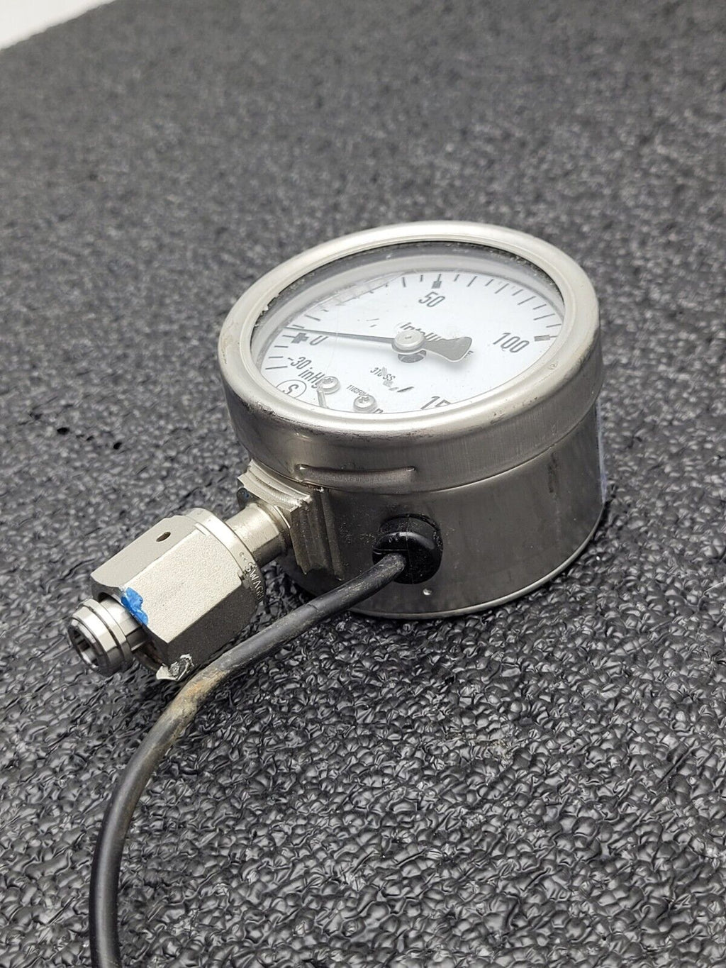 WIKA PGT23.063 150PSI Vacuum Pressure Transmitter 50851705 12-30VDC VCR Fitting