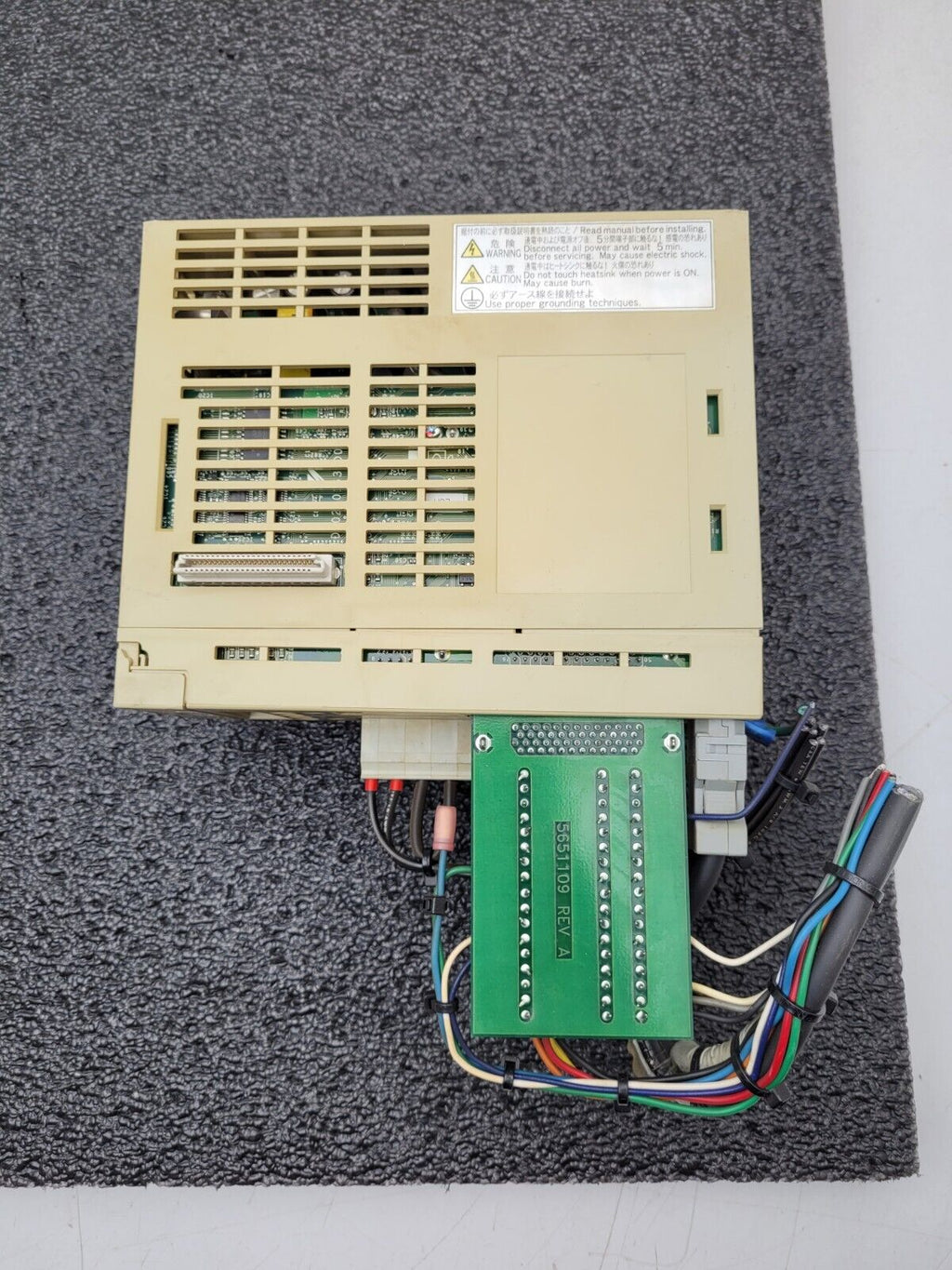 Yaskawa SGDH-04AE Servopack Servo Motor AC Drive 500W AC 0.54HP 3Ph 0-230V 2.8A