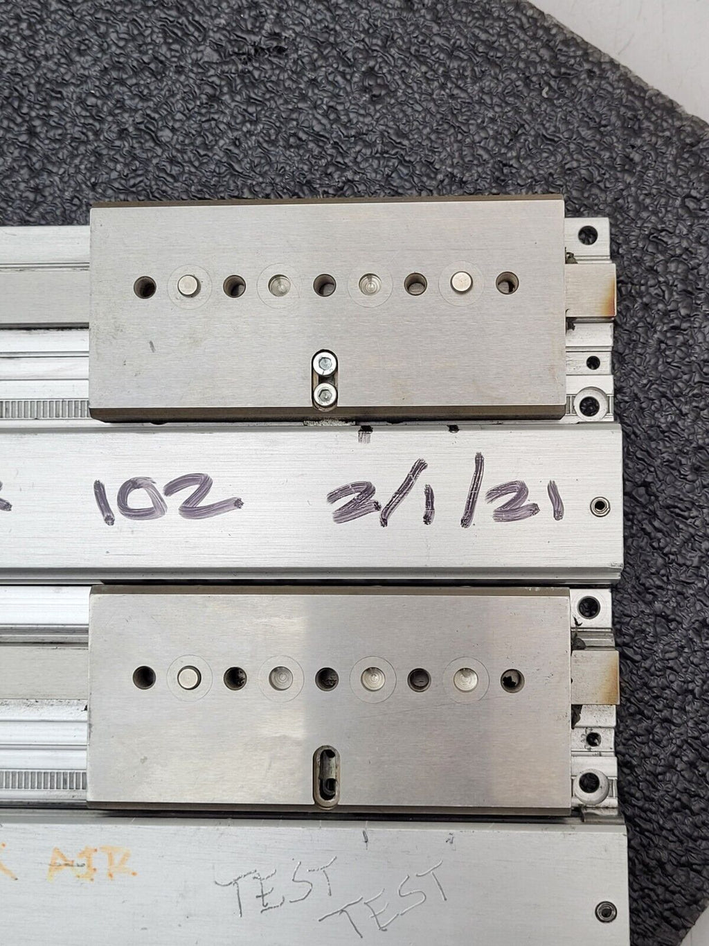 Lot of 2x FESTO SLG-18-275-YSR-A SA-208432 Linear Drive Air Actuator says: leaks
