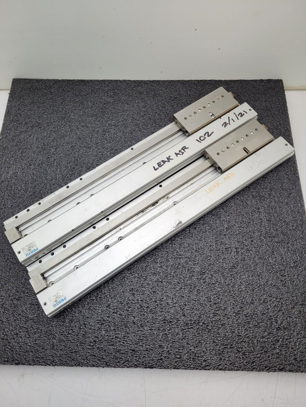 Lot of 2x FESTO SLG-18-275-YSR-A SA-208432 Linear Drive Air Actuator says: leaks