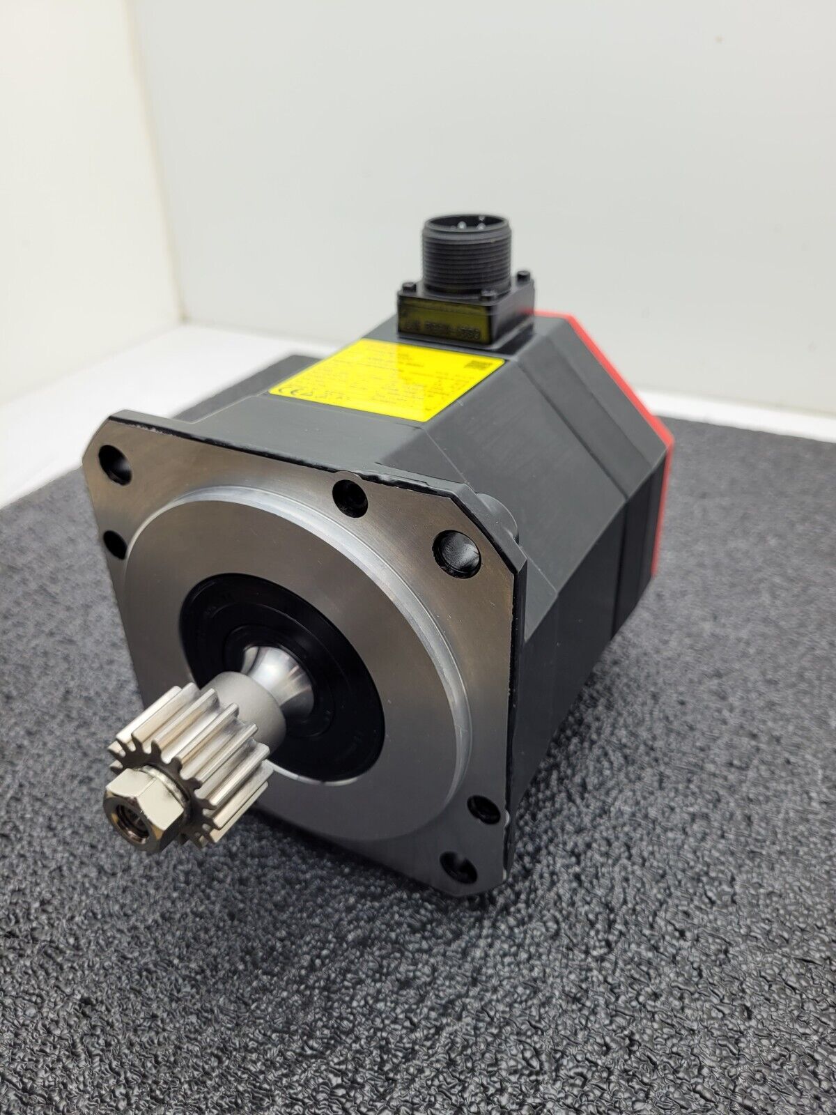 Fanuc A06B-0075-B003 AC Servo Motor 1.2kw 2000rpm Encoder A860-2020-T301 BiA128