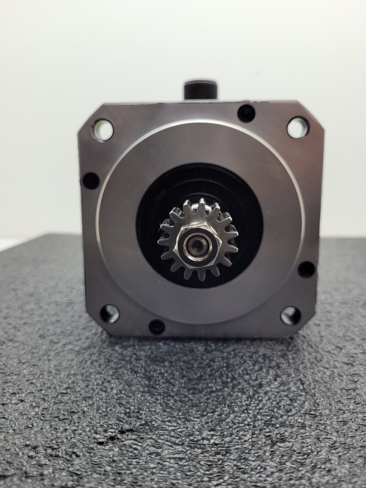 Fanuc A06B-0075-B003 AC Servo Motor 1.2kw 2000rpm Encoder A860-2020-T301 BiA128
