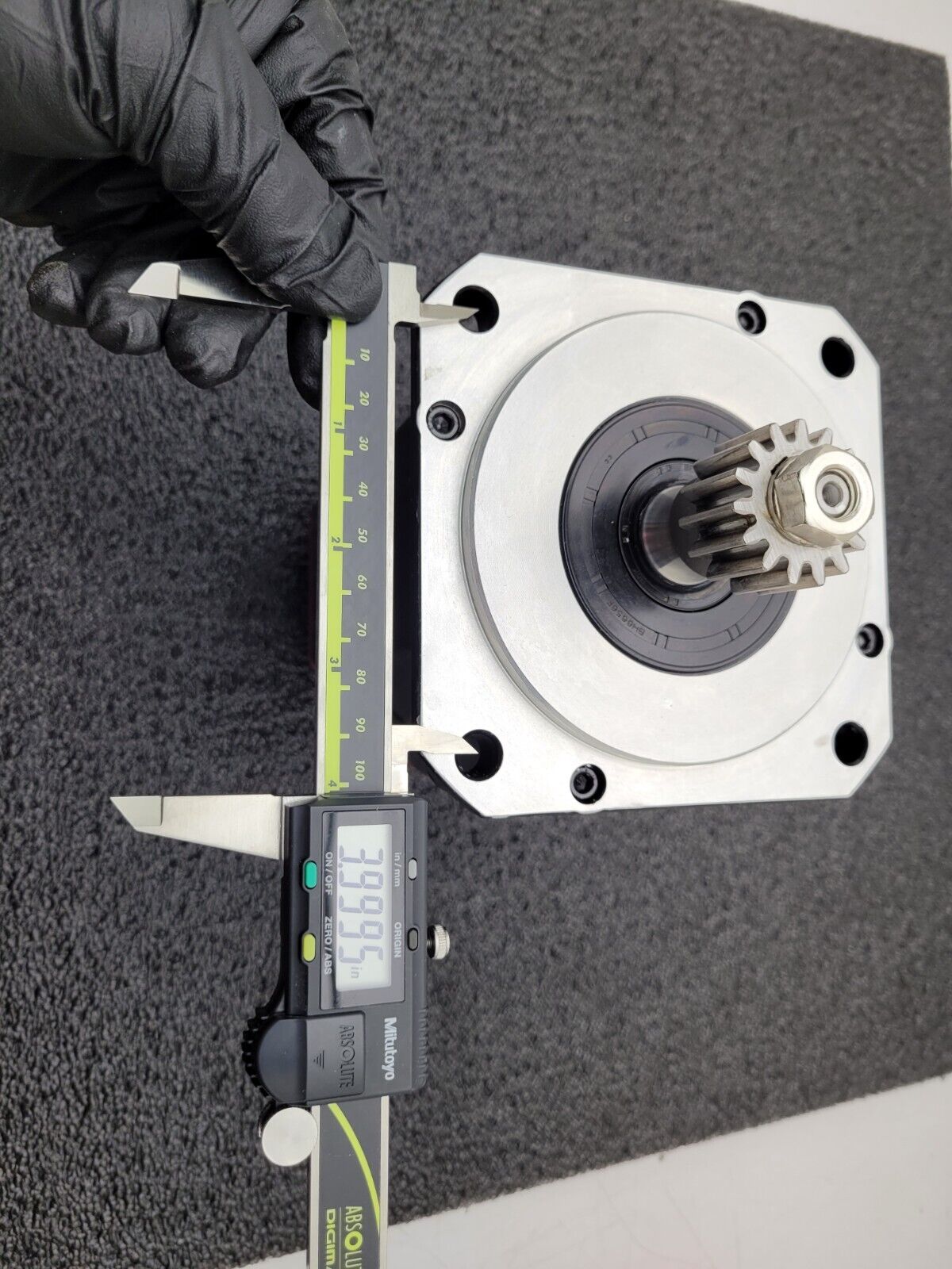 Fanuc A06B-0075-B003 AC Servo Motor 1.2kw 2000rpm Encoder A860-2020-T301 BiA128