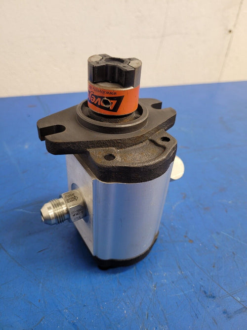 Parker Series 2A 06.00 C2AUS14A 14.750 250 PSI Heavy Duty Pneumatic Parker Series 2A 06.00 C2AUS14A 14.750 250 PSI Heavy Duty Pneumatic